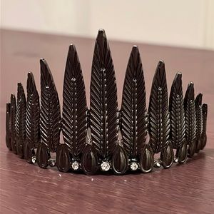 FEATHER DETAIL gunmetal gray metal top knot/bun hair accessory with ✨